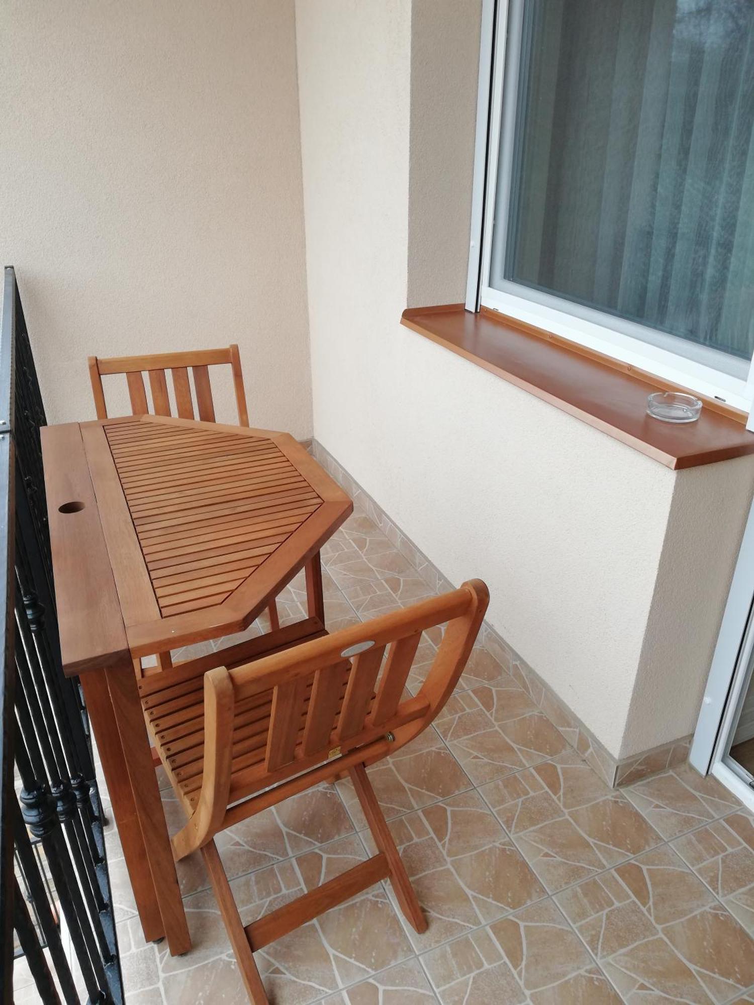 Imola Es Andrea Apartmanhaz 3 Хайдусобосло Экстерьер фото