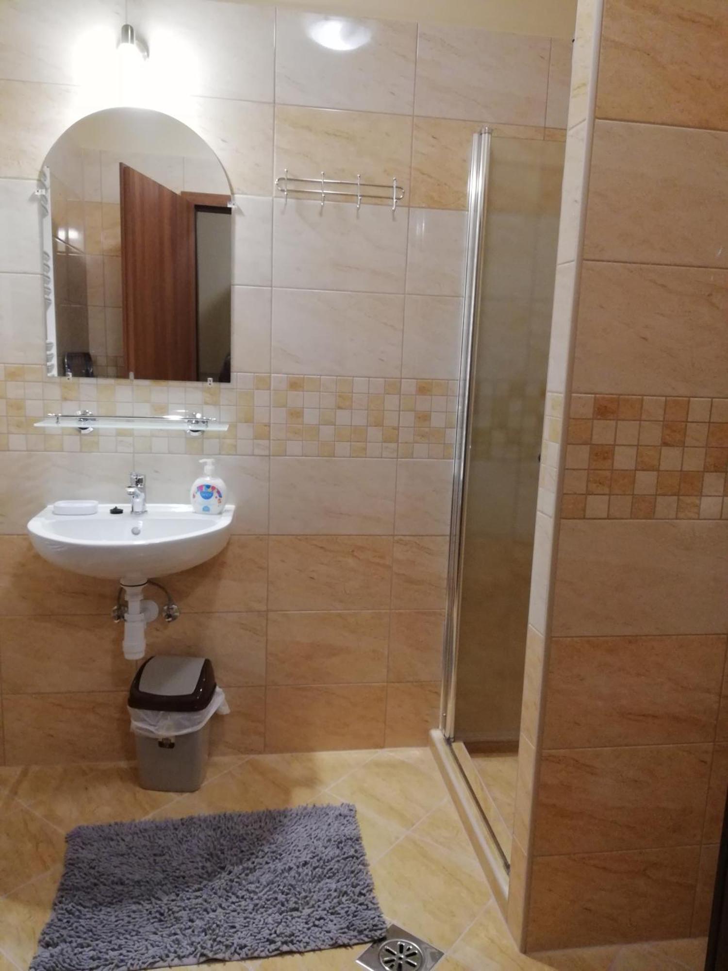 Imola Es Andrea Apartmanhaz 3 Хайдусобосло Экстерьер фото